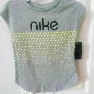 Nike Girls Grey T-shirt Size 6X